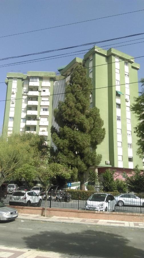 Piso muy amplio en Málaga . Apartamento Exterior foto